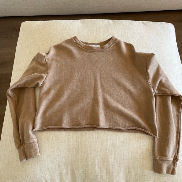 Cropped Pullover. - Picture 3 of 6